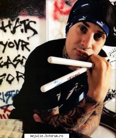 Travis blink182 - una mai mare :) - Poze cu formatii&solisti