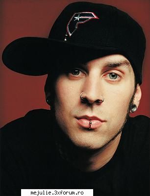 Travis blink182 - mejulie - Poze cu formatii&solisti